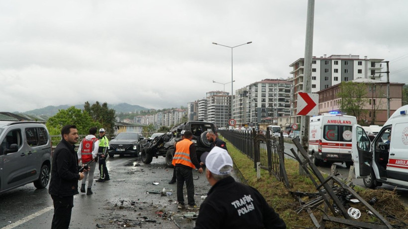 Cadde savaş alanına döndü: Ölü ve yaralılar var - Resim: 6