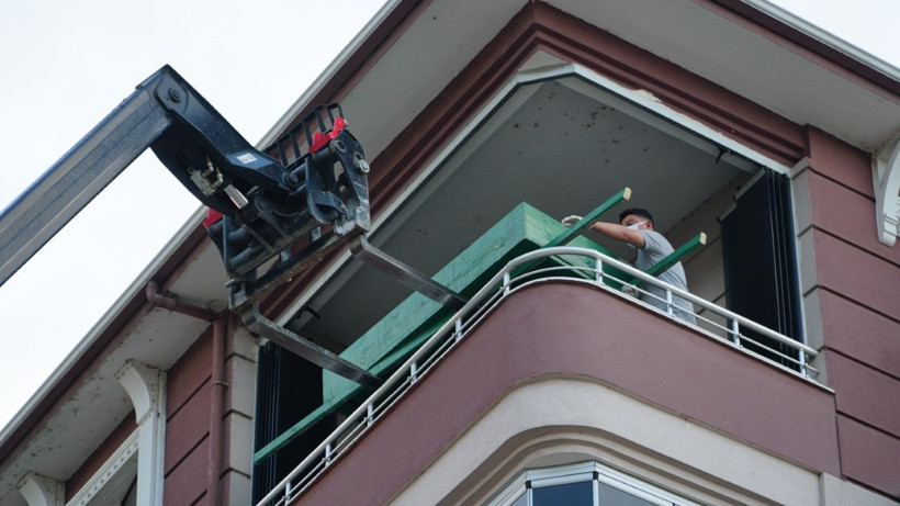Cenazesi evden forkliftle çıkarıldı - Resim: 2