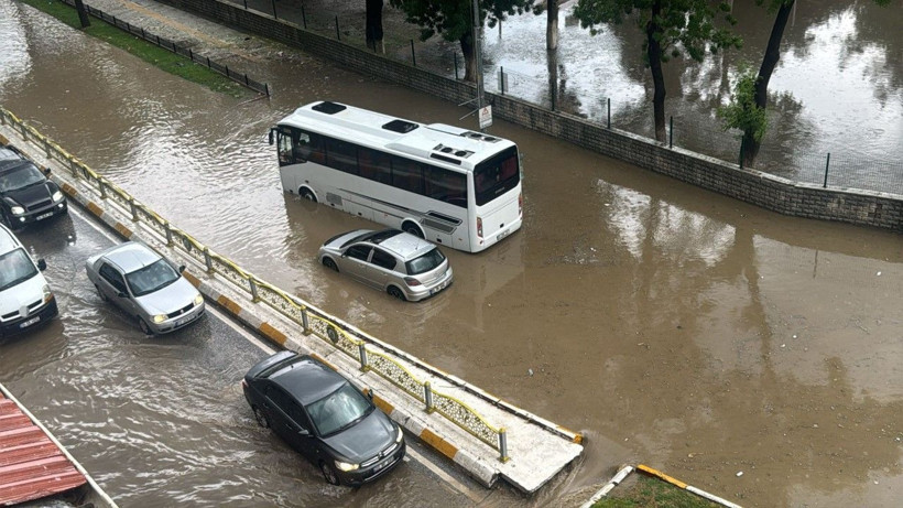 Birçok şehirde yağış, sel, dolu, hortum etkili oldu - Resim: 2