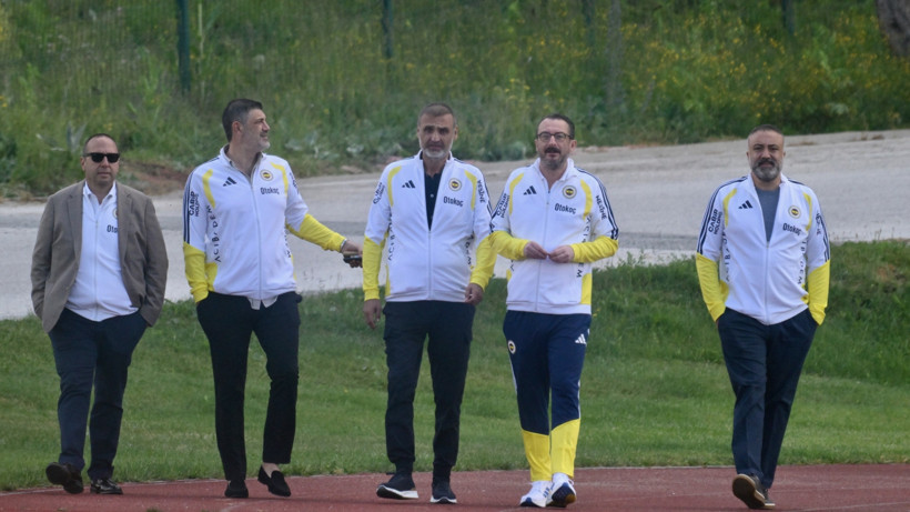 Fenerbahçe'de Topuk Yaylası'nda hareketli saatler: Aziz Yıldırım'dan üst üste toplantı - Resim : 1