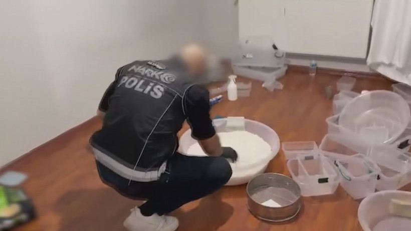Şişli'de narkotik operasyonu: 239 kilo uyuşturucu ele geçirildi - Resim : 1