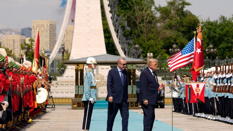 İkinci kez yaşandı: Trump’a ‘A+ tipi resmi tören’le karşılama - Resim: 1