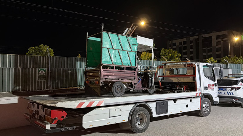 500 bin liralık inşaat malzemesini çaldılar, kaçarken yakalandılar - Resim : 2