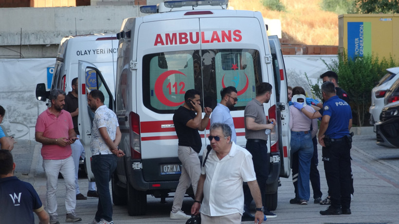 Kan donduran olay: 'İçlerine şeytan girdi' diyerek iki ablasına saldırdı - Resim : 1