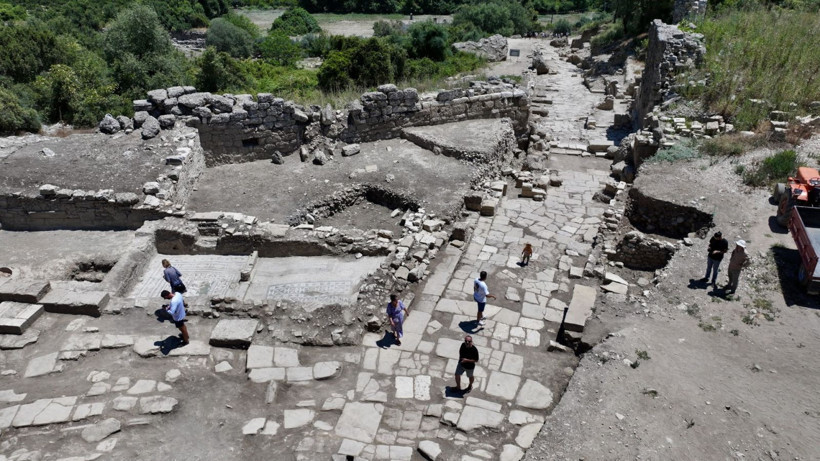 Aspendos'ta 2 bin yıllık "tiyatro caddesi" gün yüzüne çıkarıldı - Resim: 15