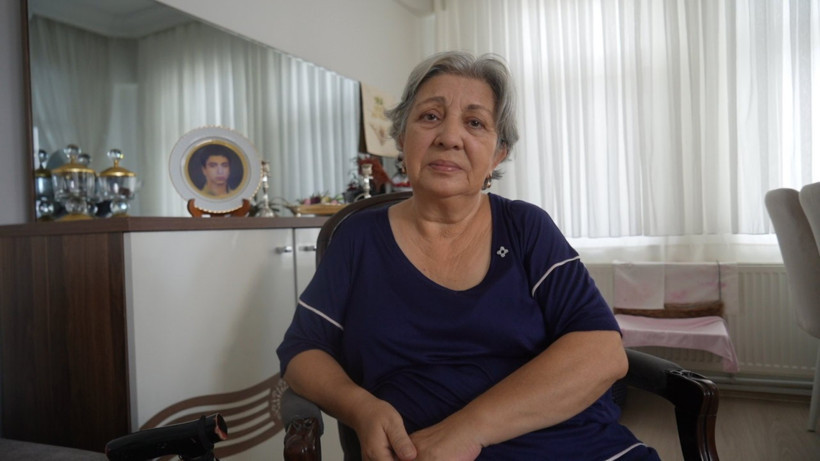 17 Ağustos depreminde kaybolan oğlunu bulmak için 18 mezar açtırdı - Resim : 1
