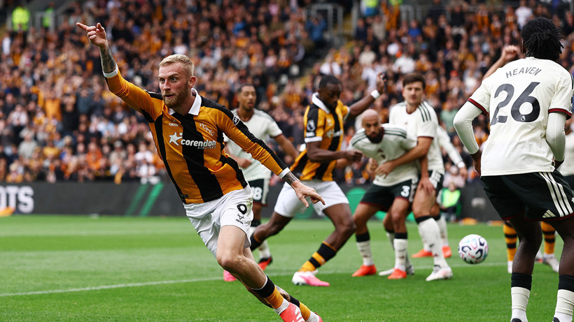 Acun Ilıcalı '1 puan yeter' demişti, Hull City Manchester United'ı devirdi: 2-0 - Resim : 1