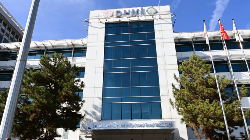 DHMİ'den acil zirve kararı. Dev hava yolunun Türkiye uçuşları yasaklandı - Resim : 1