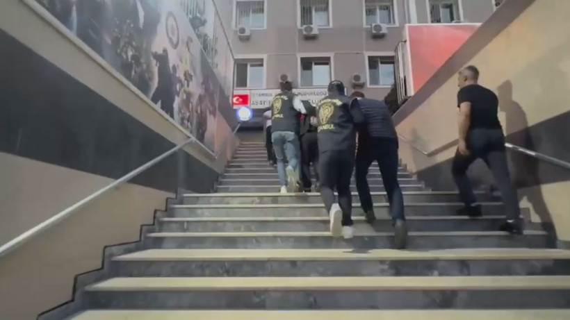 Fatih’te kanlı hesaplaşmanın sırrı çözüldü. Silah denizden çıkarıldı, 6 kişi tutuklandı - Resim : 1
