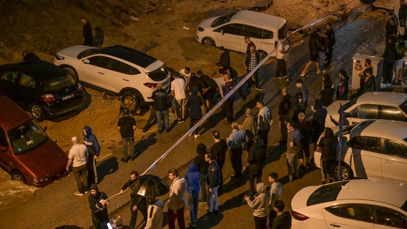 Ankara’da yol çöktü: Çok sayıda araç hasarlı - Resim: 7