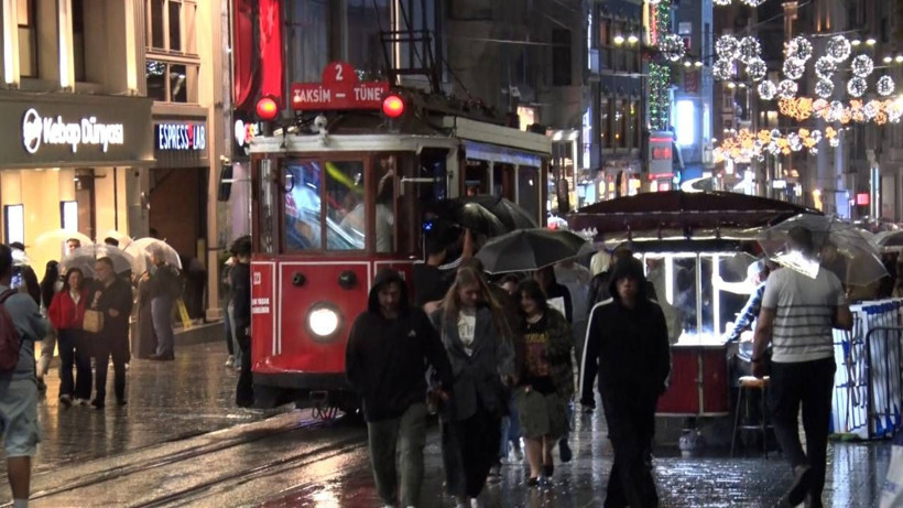 İstanbul'da beklenen oldu. Kaçan metroya sığındı - Resim: 4