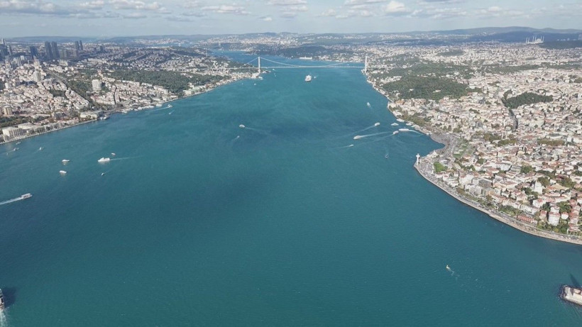 İstanbul Boğazı renk değiştirdi - Resim: 3