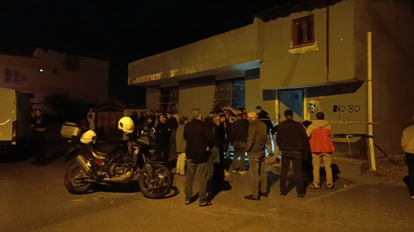 5 kişinin bulunduğu eve el yapımı bomba atıldı. Özel harekat olay yerine gitti - Resim : 9