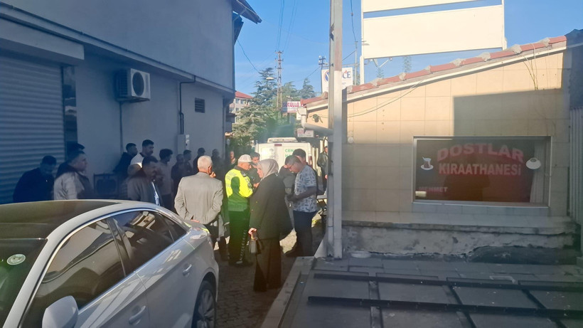 Kahvehaneyi basıp rastgele ateş açtı. 1 kişi hayatını kaybetti - Resim : 4