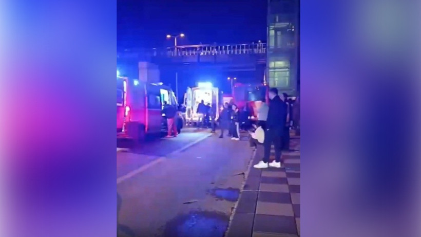 Ankara'da belediye otobüsü üst geçide çarptı. 24 kişi yaralı - Resim : 4