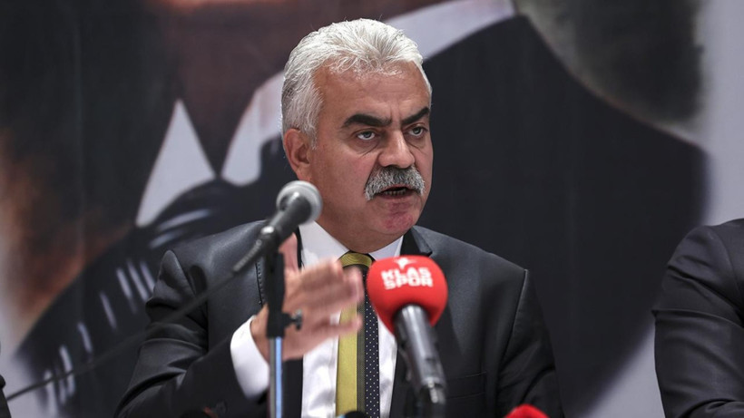 TFF'nin yeni yöneticisi Metin Akyüz partisinden alelacele istifa etti - Resim : 1