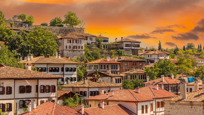 Şehir hayatından bıkanlar 29 ilçeye akın ediyor. Türkiye'nin her bölgesinden var - Resim : 13