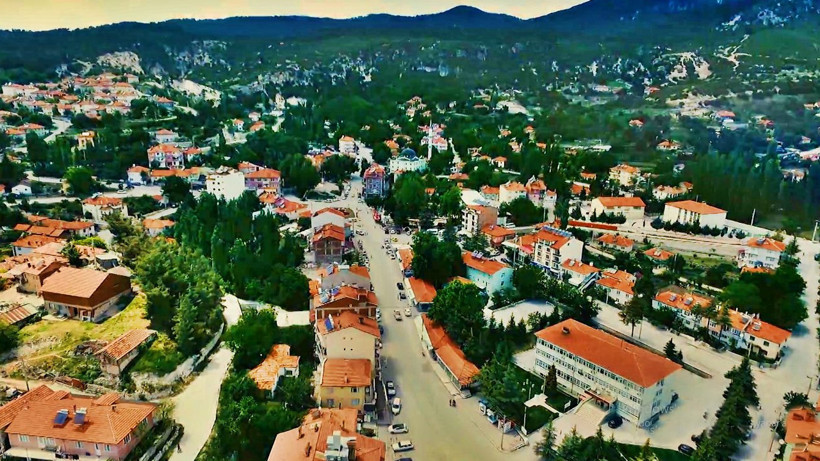 Şehir hayatından bıkanlar 29 ilçeye akın ediyor. Türkiye'nin her bölgesinden var - Resim : 26