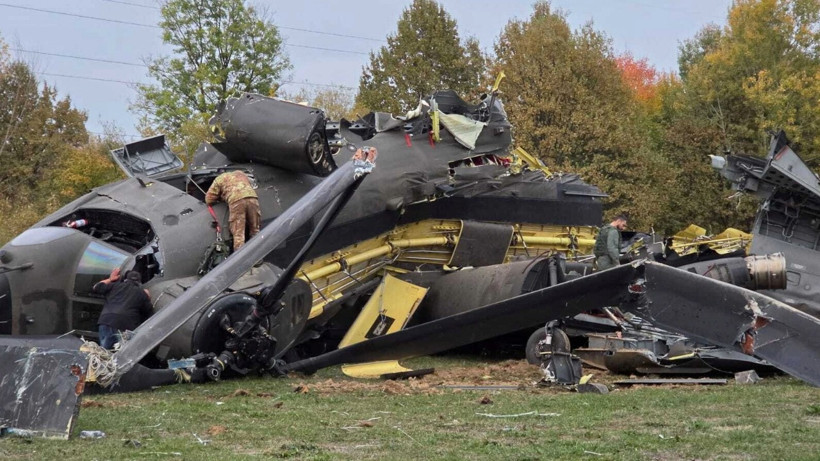 Çift pervaneli askeri helikopter döne döne düştü. Düşüş çaresizce izlendi - Resim : 3