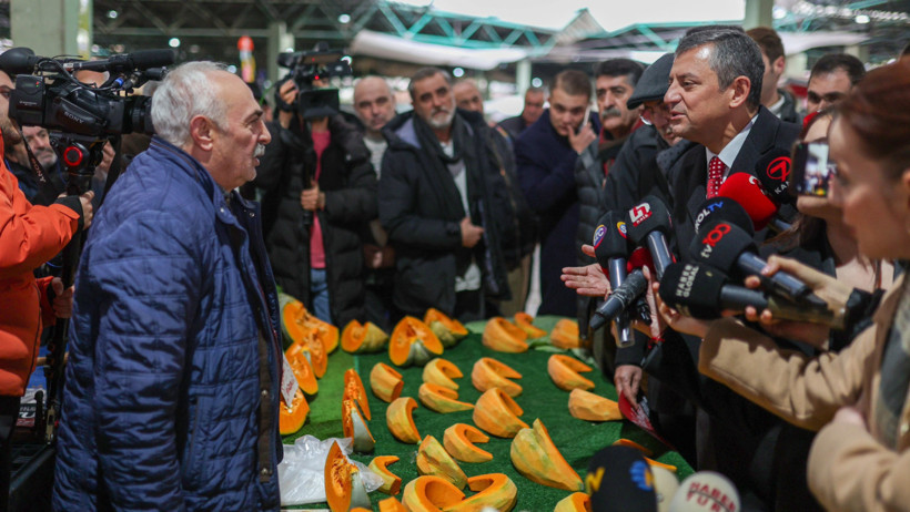 Özgür Özel pazara indi - Resim : 6