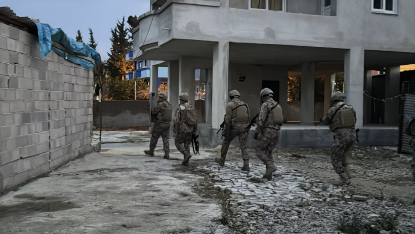 Adana'da uyuşturucu baskınları - Resim : 1
