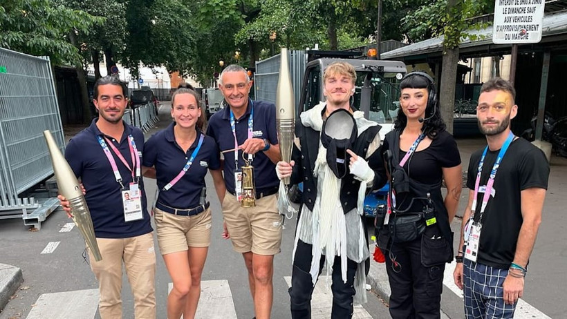 Paris Olimpiyatları’nın açılışındaki gizemli meşale taşıyıcıları ortaya çıktı - Resim : 2