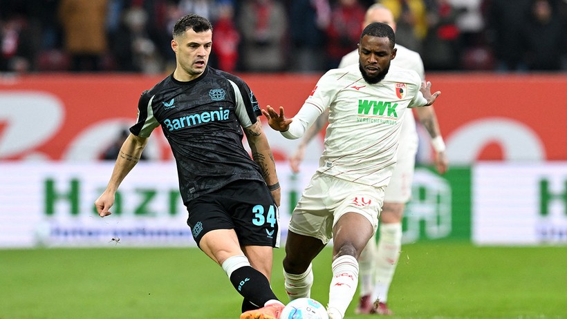 Yıldız futbolcu saç ektirdi, kayak tatiline gitti - Resim : 1