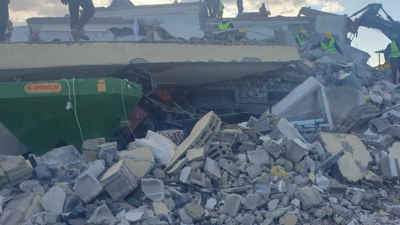 51 kişi can vermişti, müteahhit tahliye edildi - Resim : 1