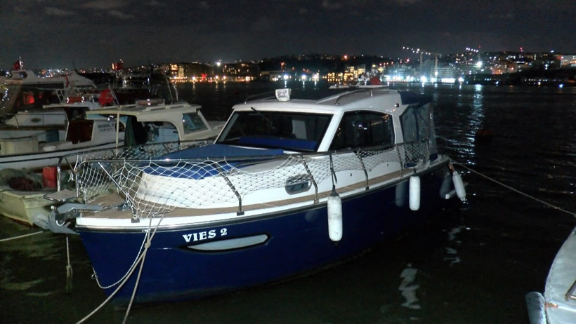 Rahat hırsız: 14 tekne dolaştı, 6 saat keyif yaptı - Resim : 1