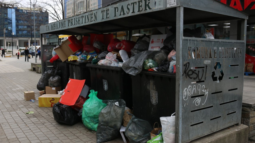 Başkentte OHAL ilan edildi… Sebebi çöpler - Resim : 4