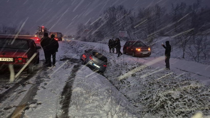 Bolu Dağı'nda zincirleme kaza: Kilometrelerce kuyruğu oluştu - Resim : 1