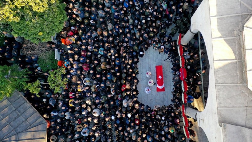 Şehit binbaşının cenazesinde acı detay - Resim: 2