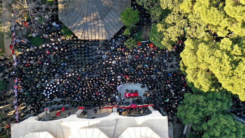 Şehit binbaşının cenazesinde acı detay - Resim: 5