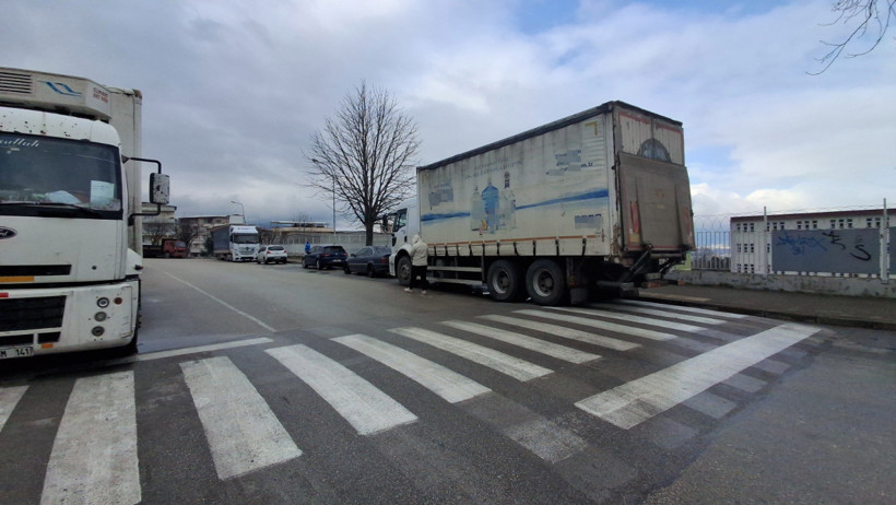 Ehliyetsiz sürücü çarptı, Esmanur yaşam savaşı veriyor - Resim : 1