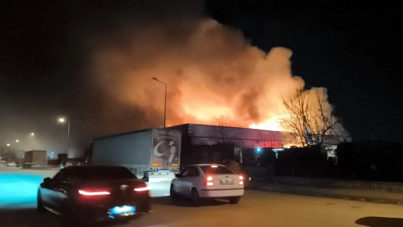 Afyonkarahisar'da fabrikada yangın - Resim : 2