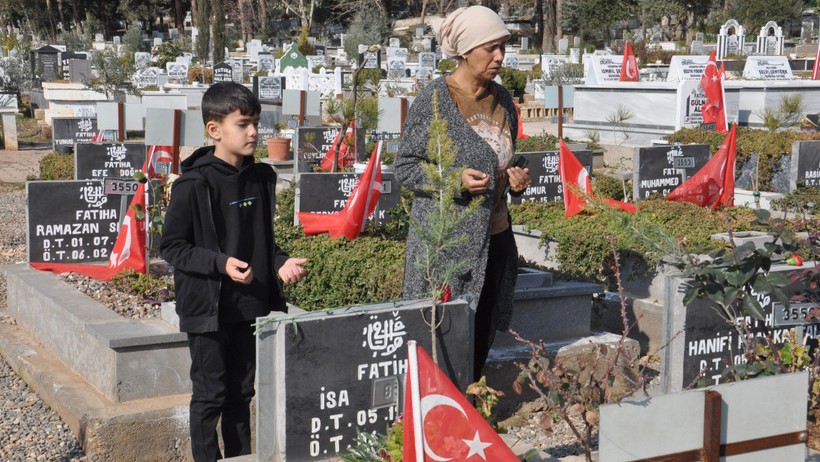 Enkaz altında ayrıldılar: Eşinin Sevgililer Gününü ağlayarak kutladı - Resim : 1