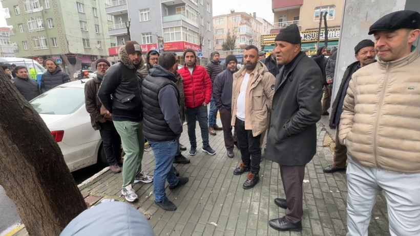 Avcılar'da kapatılan pazarda gerilim düşmüyor - Resim : 1