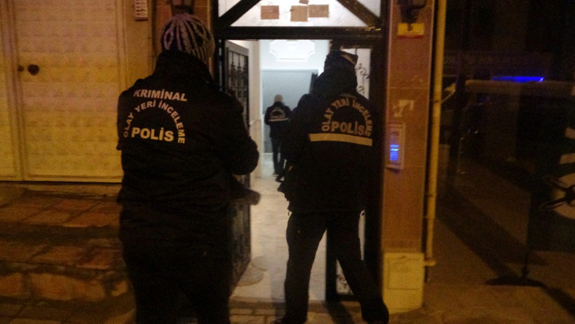 6'ncı kattan düşen kadın ağır yaralandı - Resim : 1