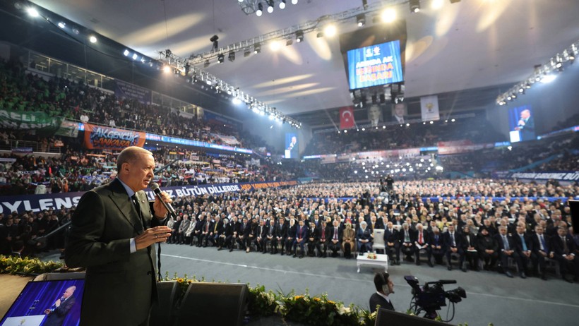 AKP'de kongre günü: Erdoğan'dan TÜSİAD'a kayıt dışı siyaset tepkisi - Resim : 4