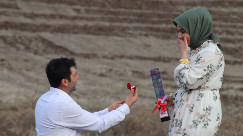 Traktörle yazdı, ‘evet’ yanıtını aldı - Resim : 1