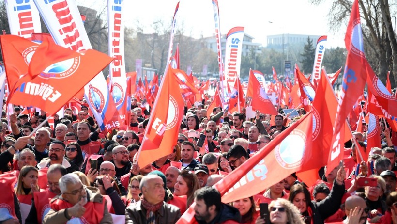 Öğretmenler tarikatlara karşı ayakta - Resim : 4