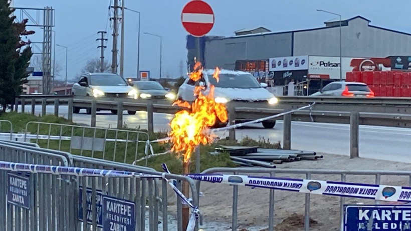 13 gündür yanıyor, aynı yerden yine gaz çıktı - Resim : 1