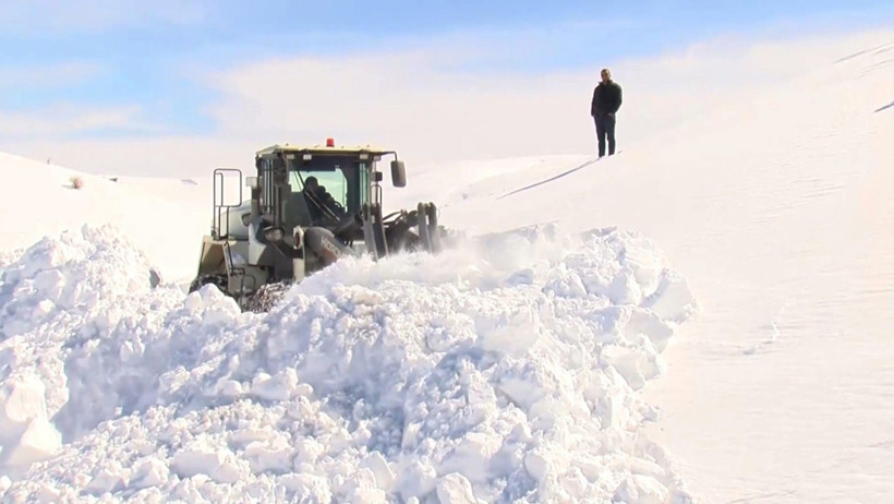 Muş'ta kar kalınlığı 5 metreye kadar ulaştı - Resim : 1