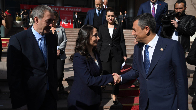 DEM Parti'yle görüşen Özgür Özel 'tarafını' açıkladı: Paket hazırlıyoruz - Resim : 2