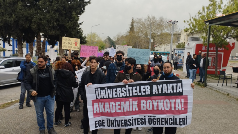Ege Üniversitesi'nde akademisyenler iş bıraktı - Resim : 2