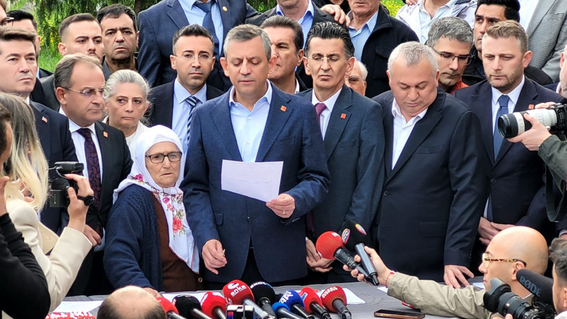 Özel İmamoğlu'nun köyünde konuştu, ilk imzayı Rukiye nineden aldı - Resim : 1