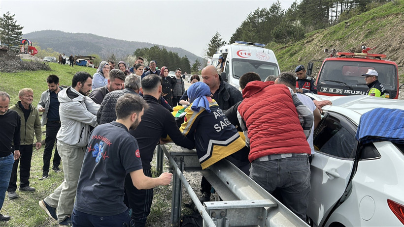 Kastamonu'da katliam gibi kaza: Çok sayıda ölü ve yaralı var - Resim : 1