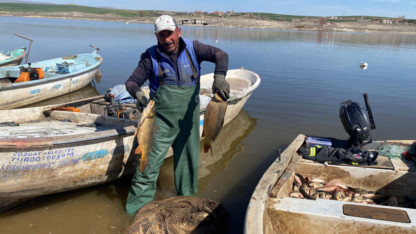 Bozkırın ortasında yılda 716 ton balık üretiyorlar - Resim : 1