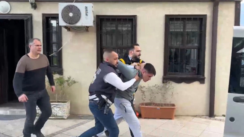 Teleferikten inince karşılaştı: Gel hadi, asayiş polisi - Resim : 2