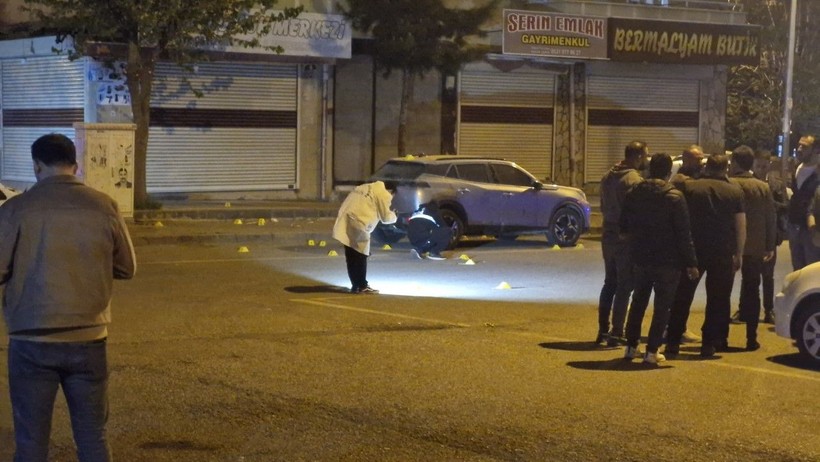 Diyarbakır'da silahlı kavga: Çok sayıda yaralı var - Resim: 5